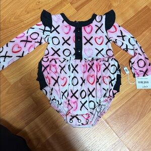 Pink XO Patterned Baby Romper birdie bean NWT 3-6m